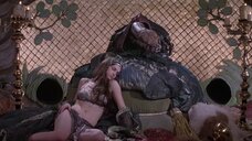 Валери Кеннессеннеизвестная: : Конан-варвар (1982)  – секс сцены