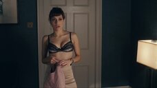 Бриттани Мерфи: Любовь и другие катастрофы  – секс сцены