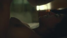 Каролина Юсте: Достать до неба  – секс сцены