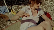 Флоранс Луаре: Горячий отпуск  – секс сцены